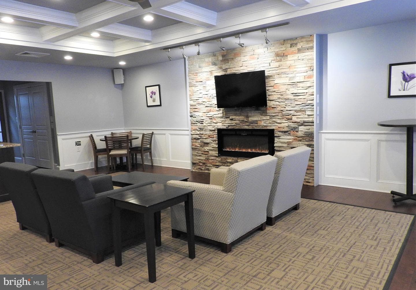 309 Florence Avenue #401-N photo 17