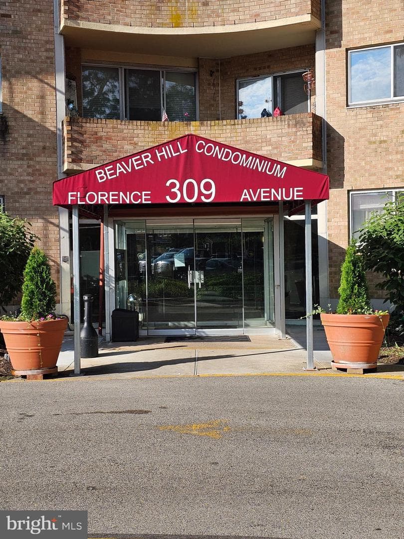 309 Florence Avenue #401-N photo 2