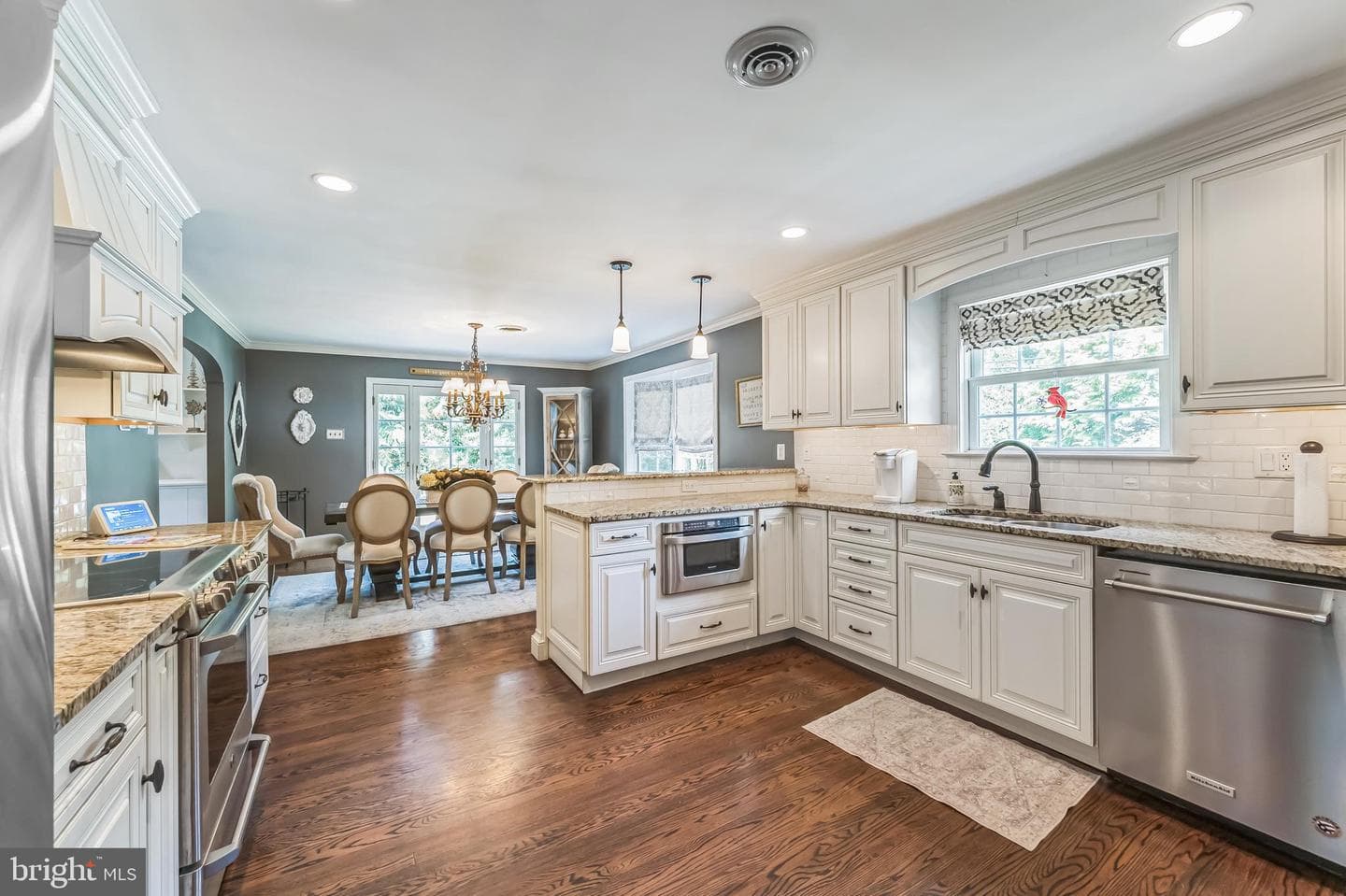 1350 King Road photo 10