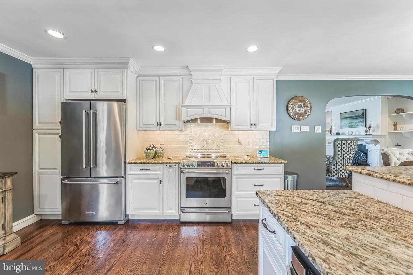 1350 King Road photo 11
