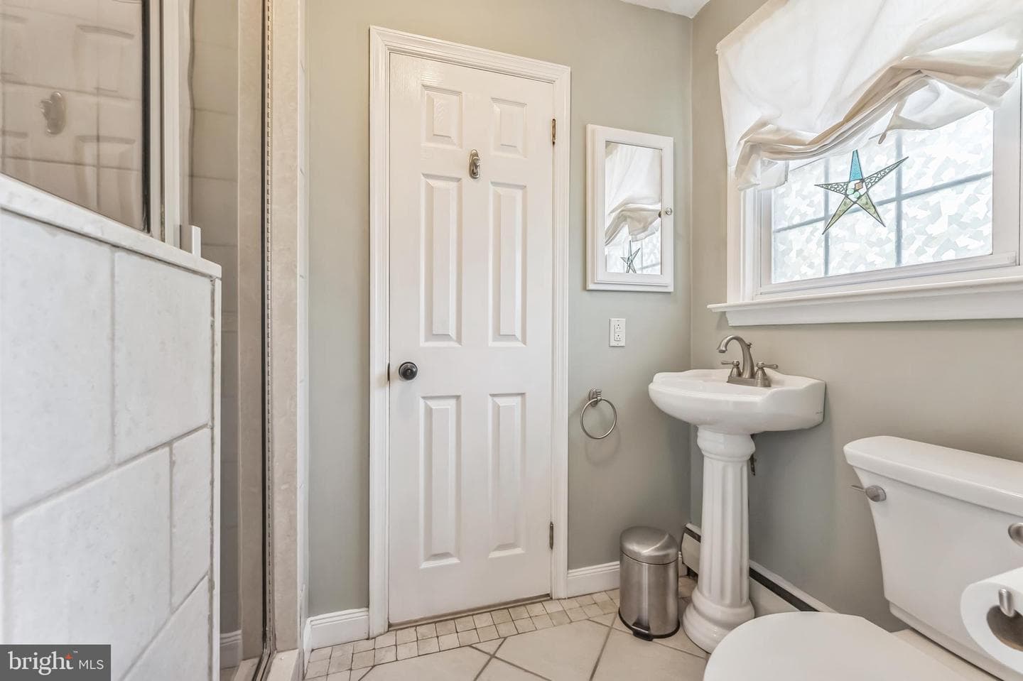 1350 King Road photo 17