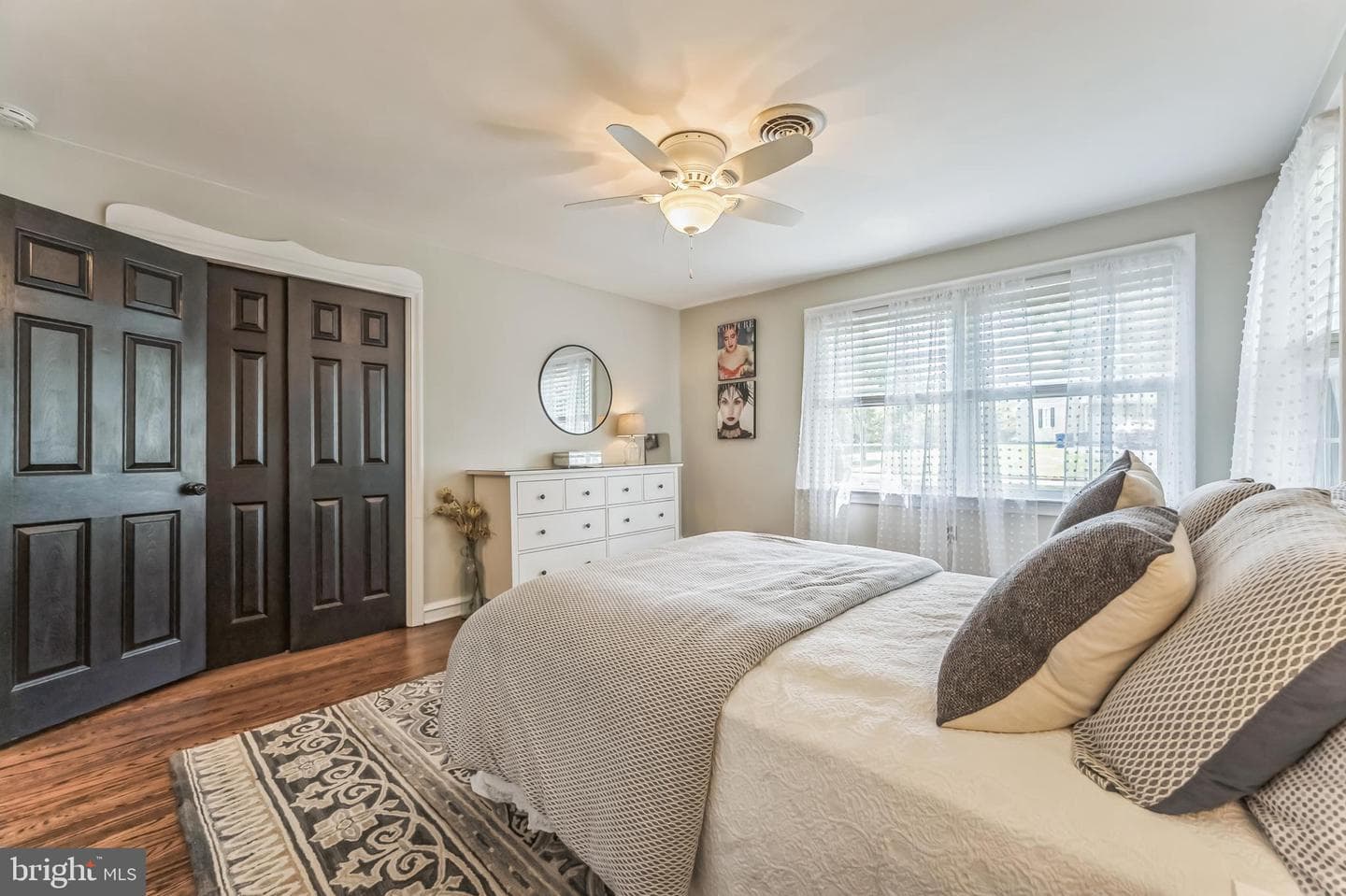 1350 King Road photo 23