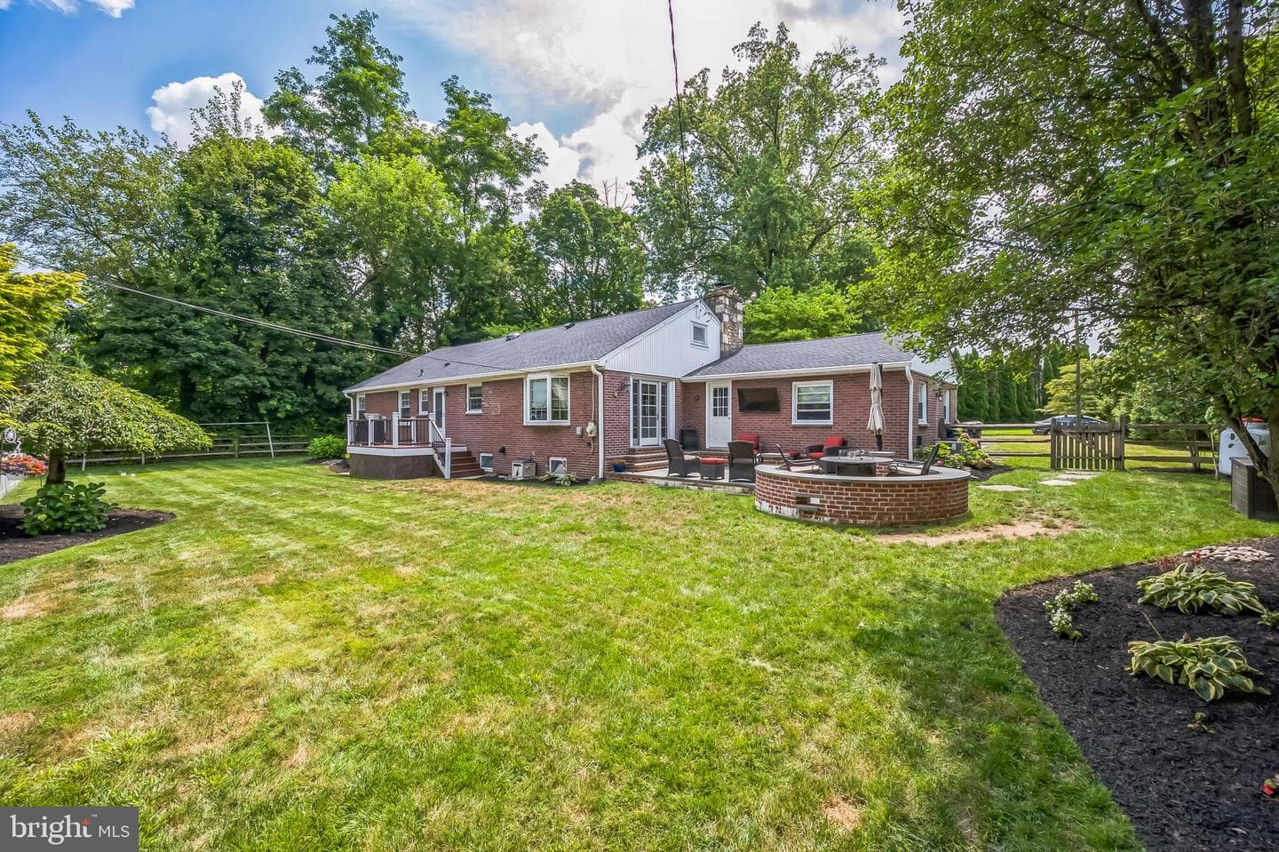1350 King Road photo 34