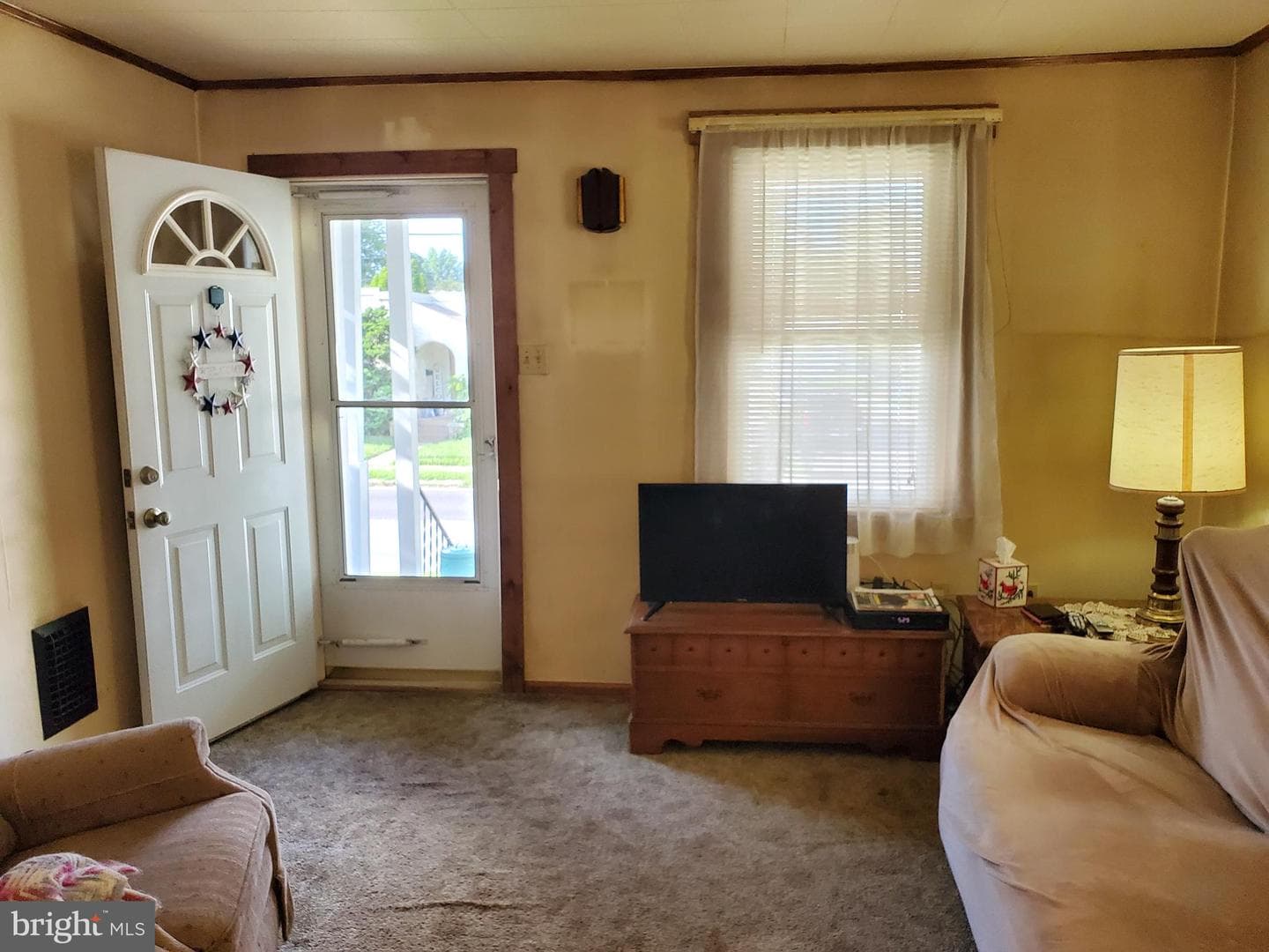 1008 Fox Chase Road photo 3