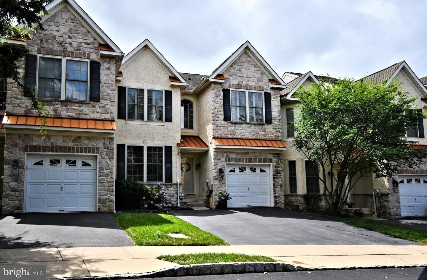 229 Barefield Lane photo 3