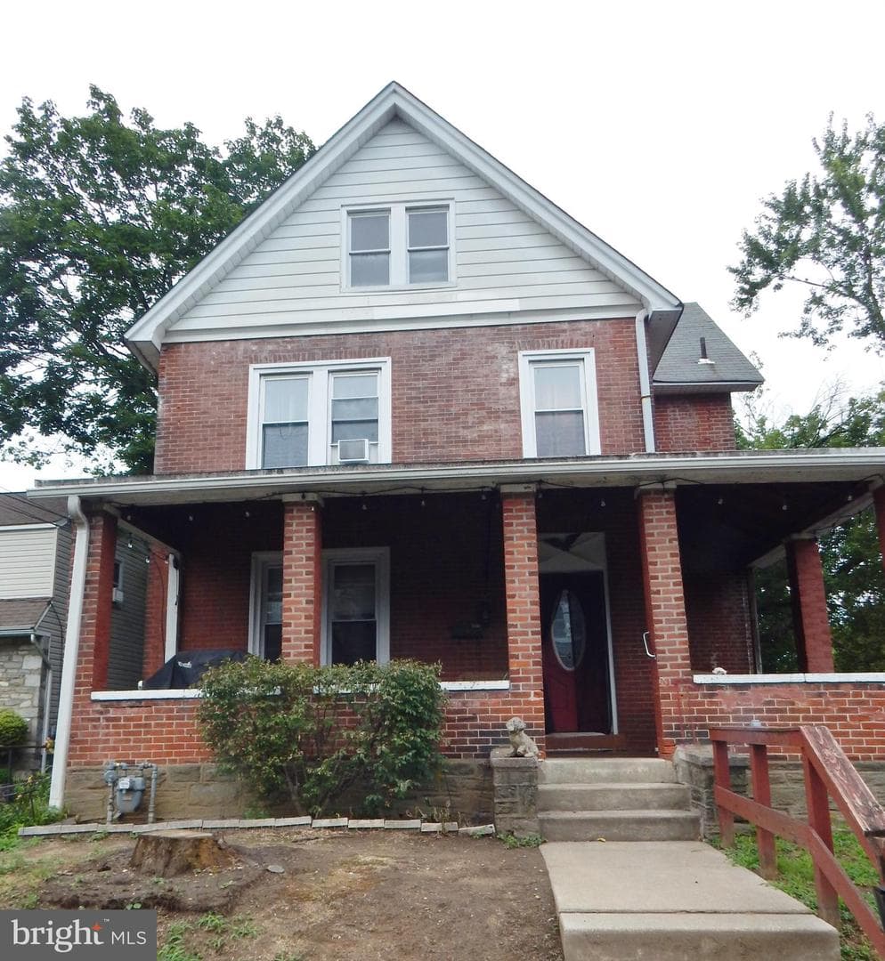 11 North Avenue photo 2