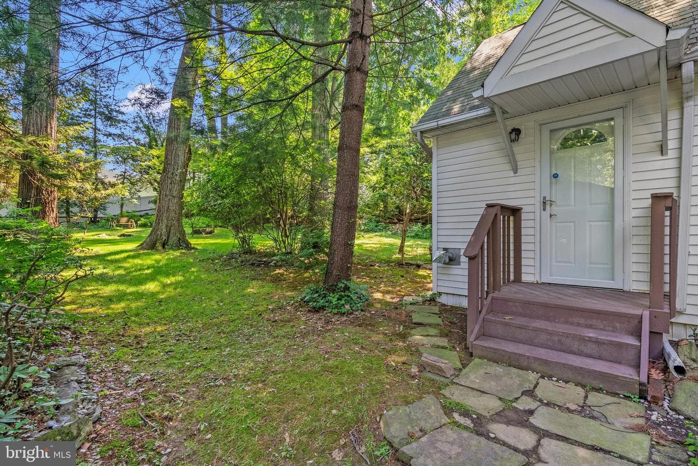 2561 Valley View Drive photo 34