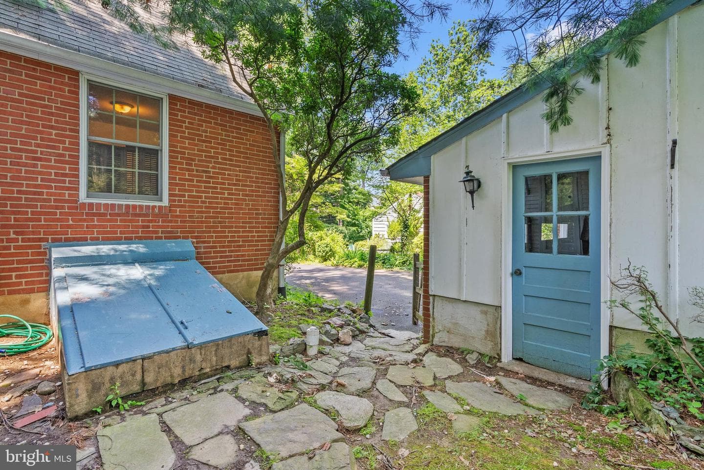 2561 Valley View Drive photo 35