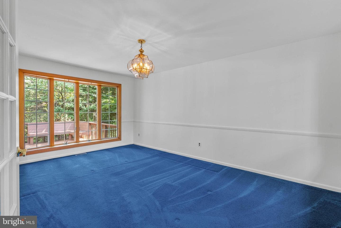 2561 Valley View Drive photo 5