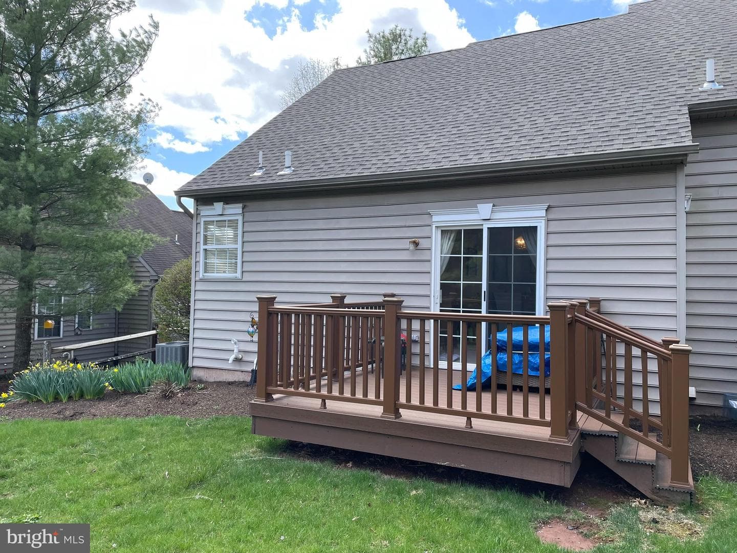 970 Independence Lane photo 9