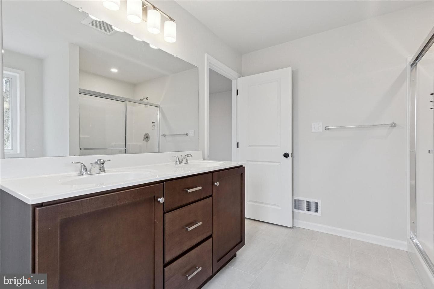 2803 N Charlotte Street photo 13