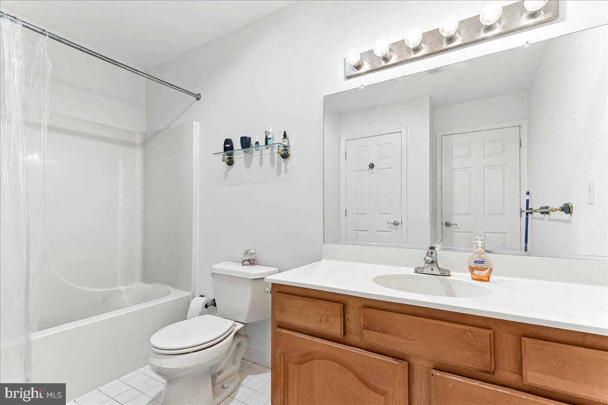 141 Farrington Lane photo 25