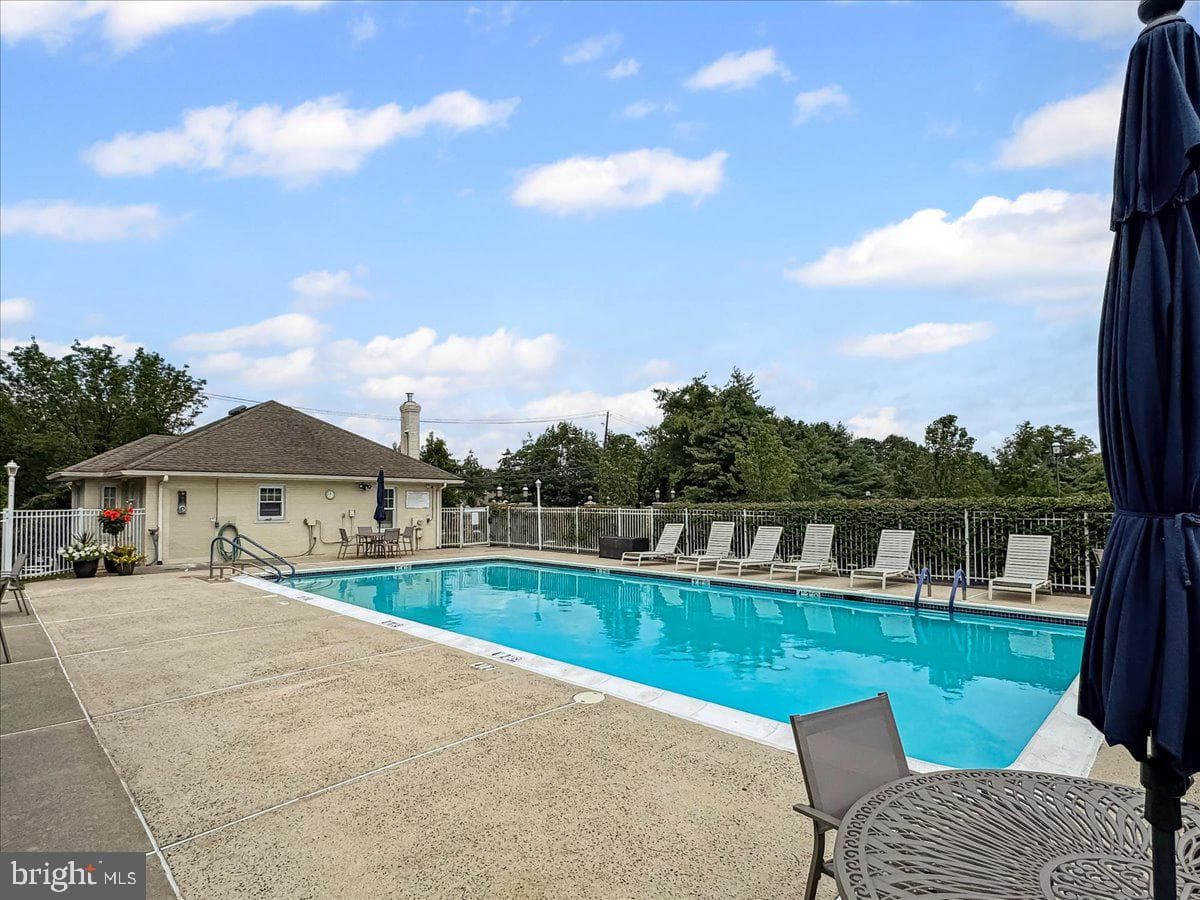 141 Farrington Lane photo 35