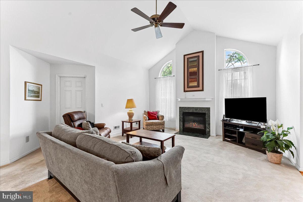 141 Farrington Lane photo 6