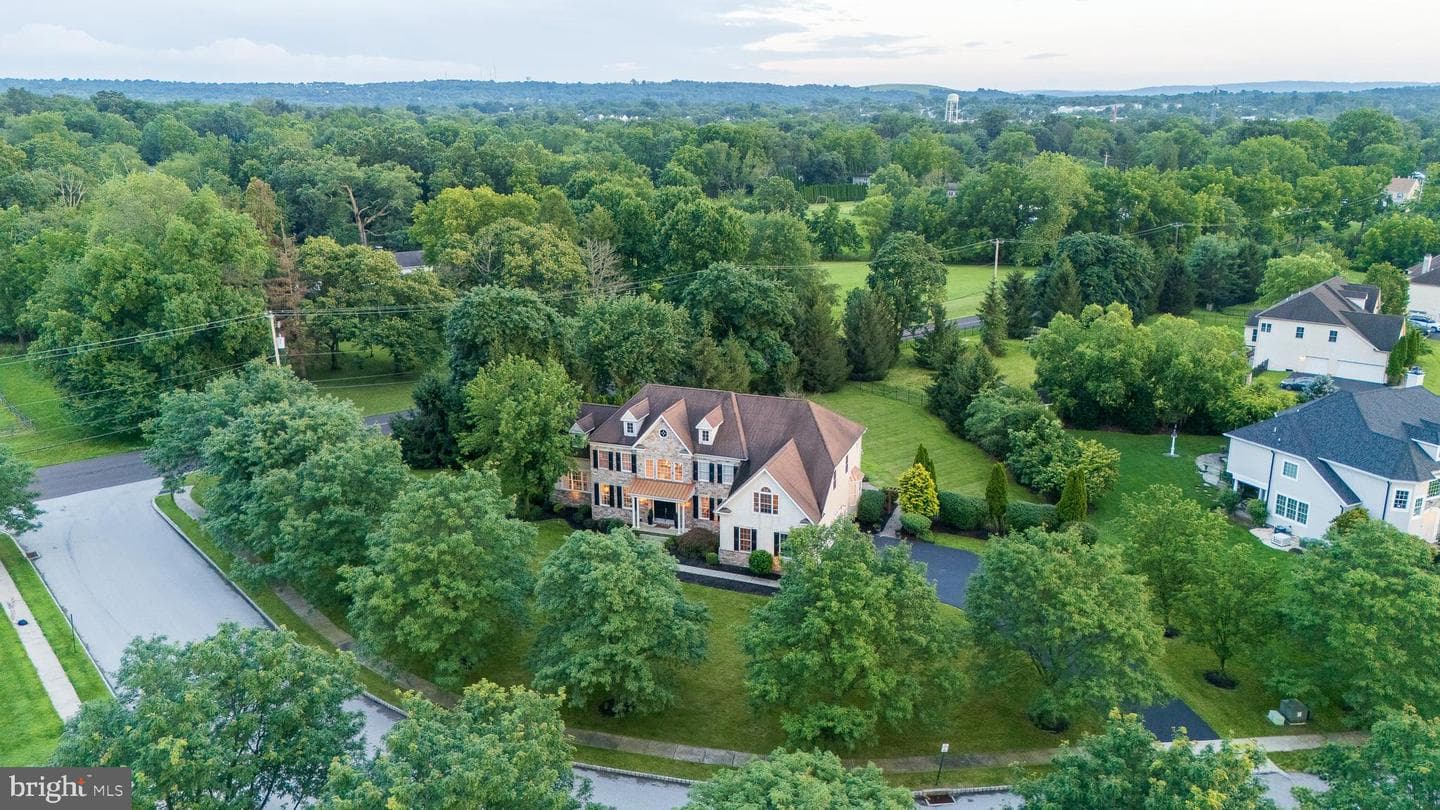 4040 Steeplechase Drive photo 3