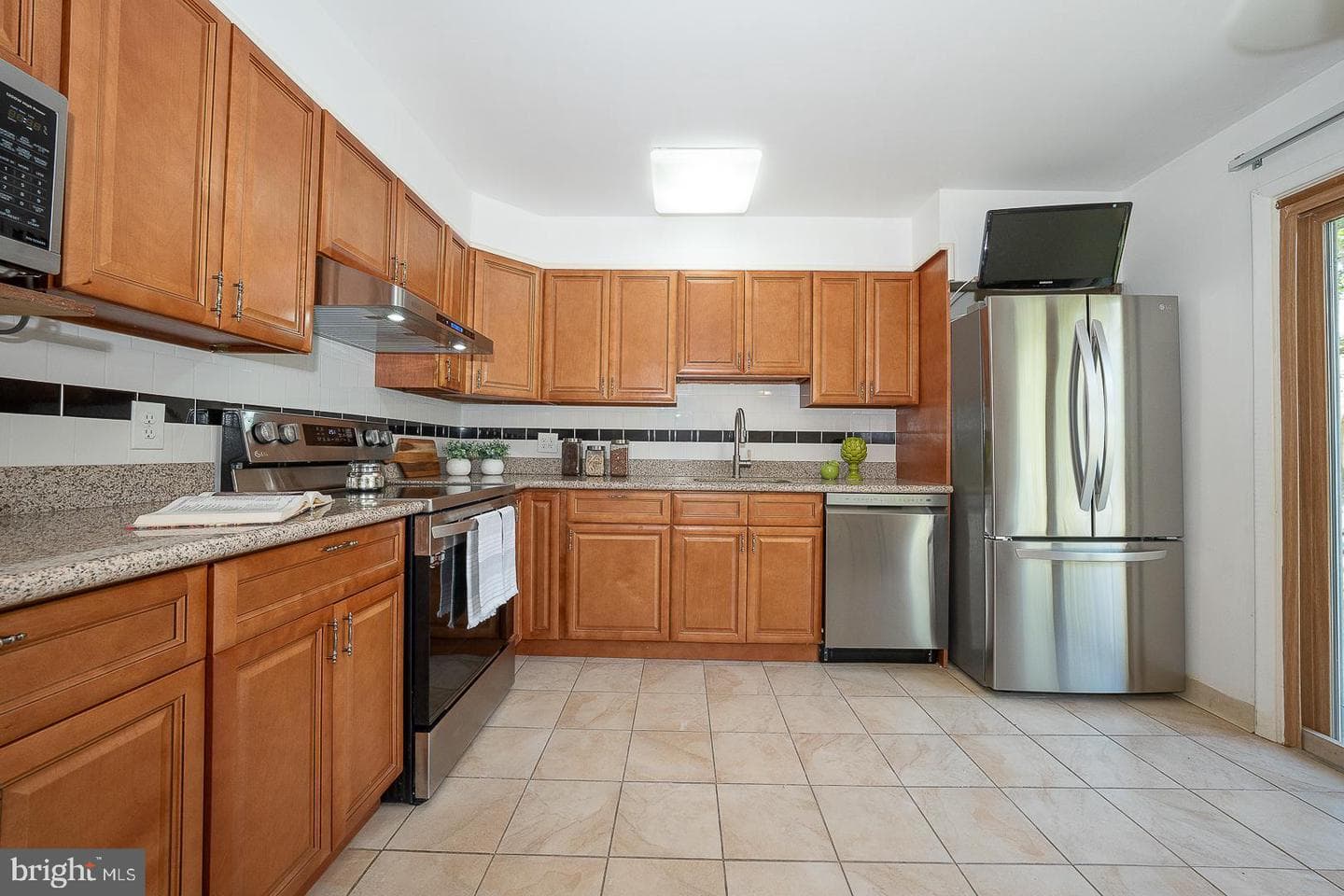 161 Lantern Lane photo 18