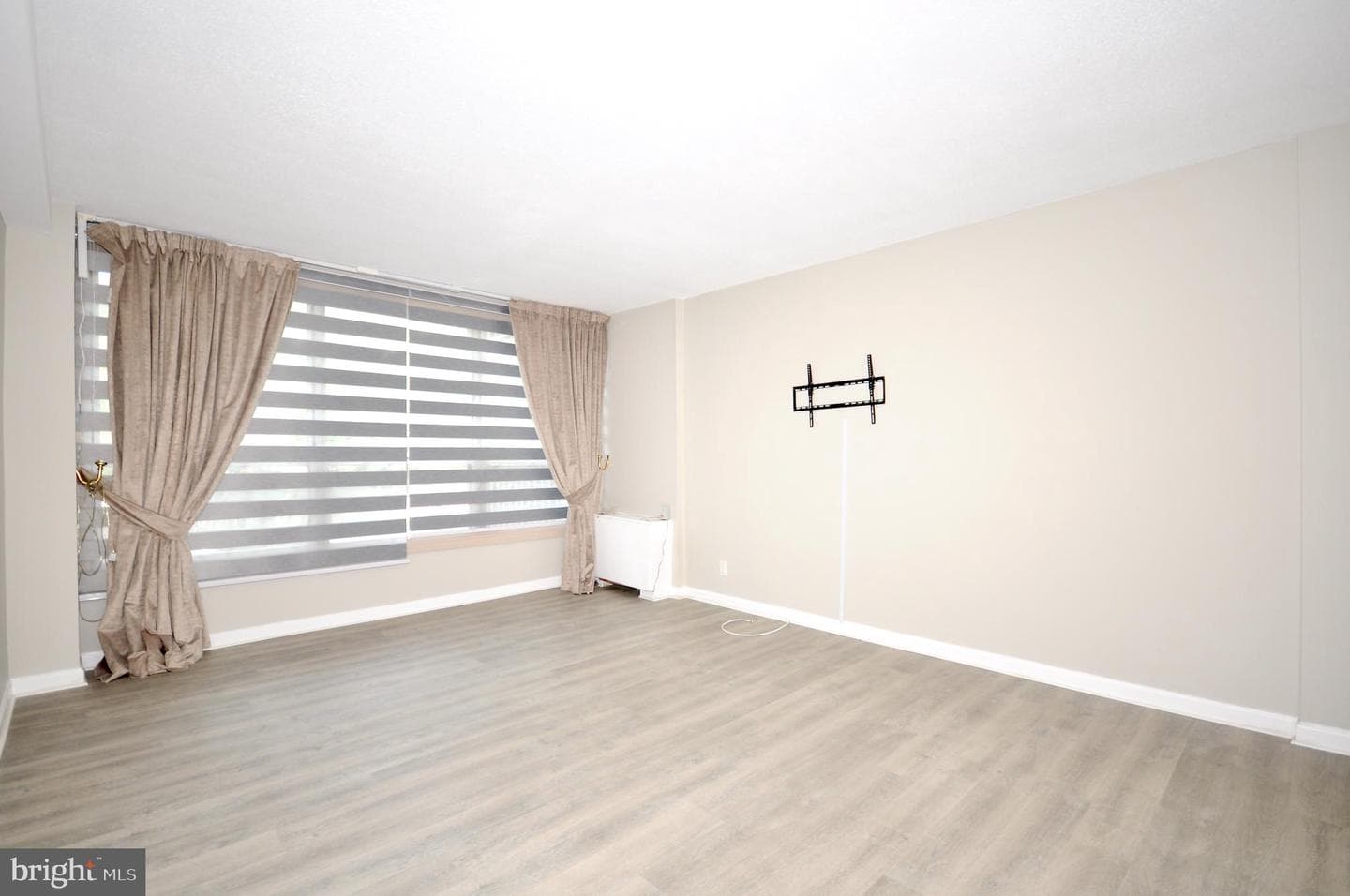 1001 City Avenue #E-212 photo 16