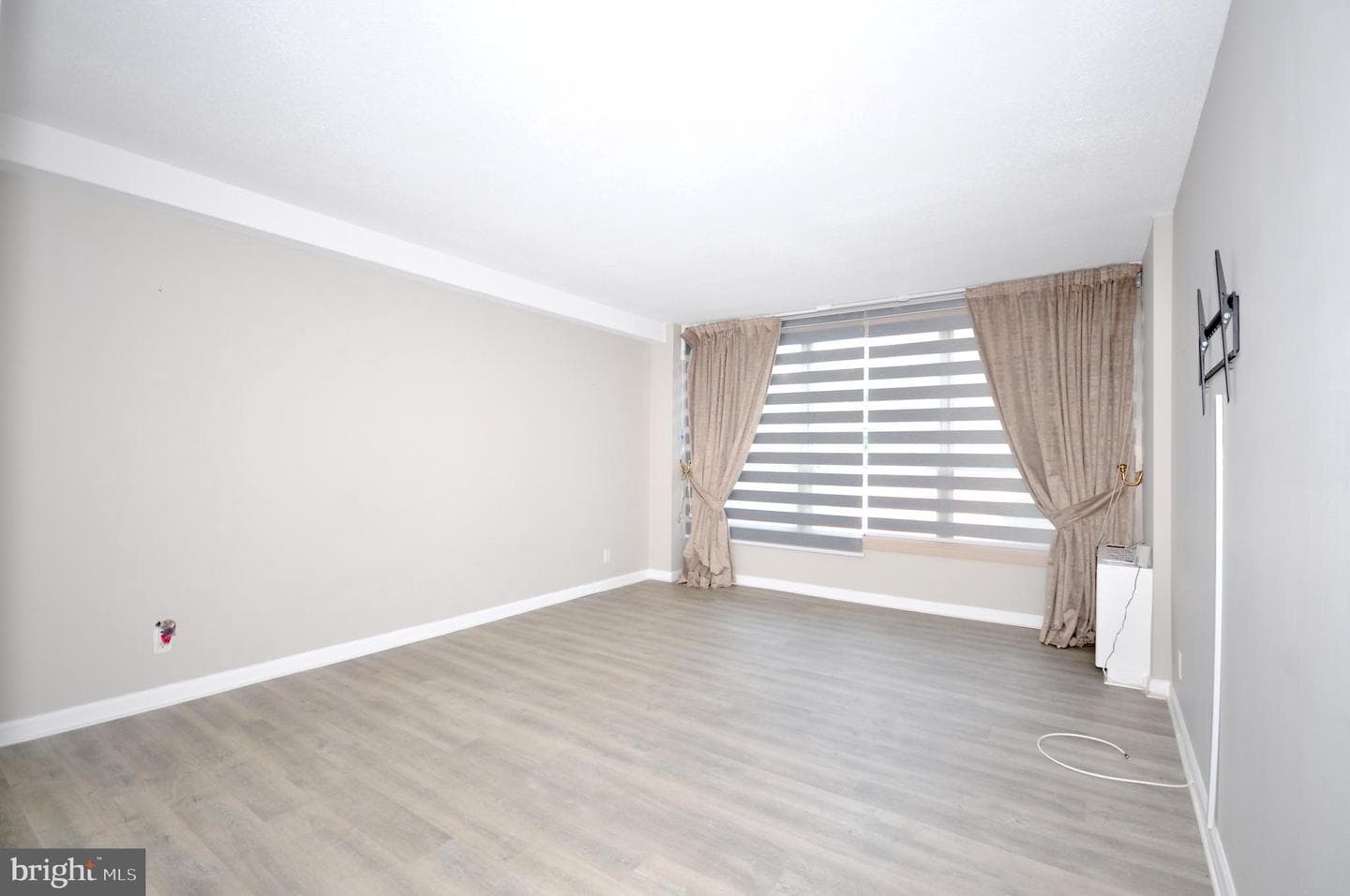 1001 City Avenue #E-212 photo 17