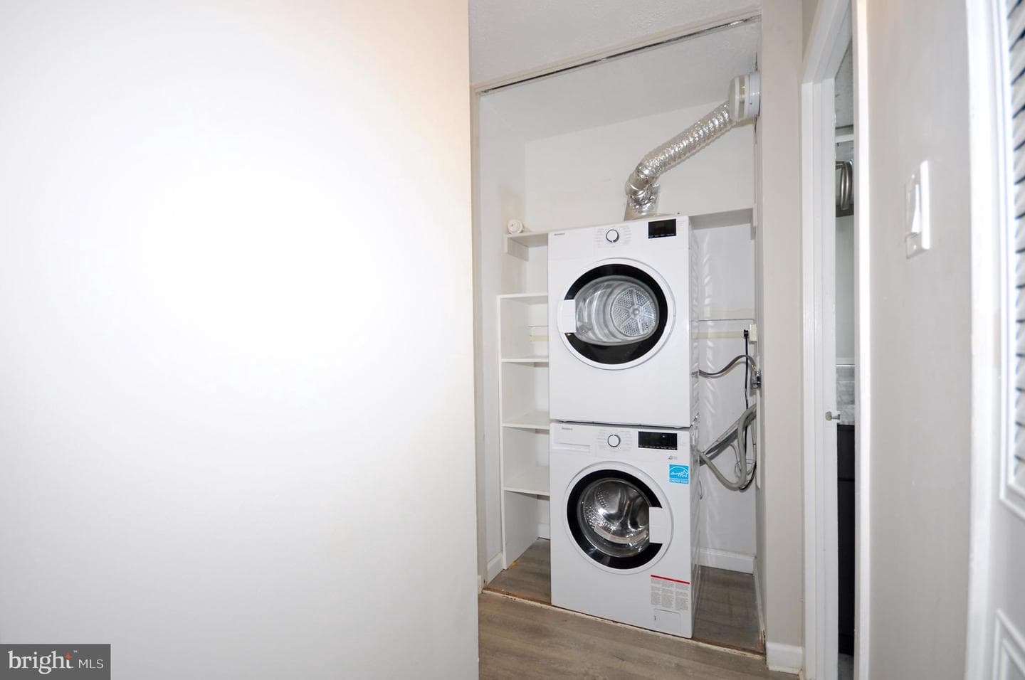 1001 City Avenue #E-212 photo 22