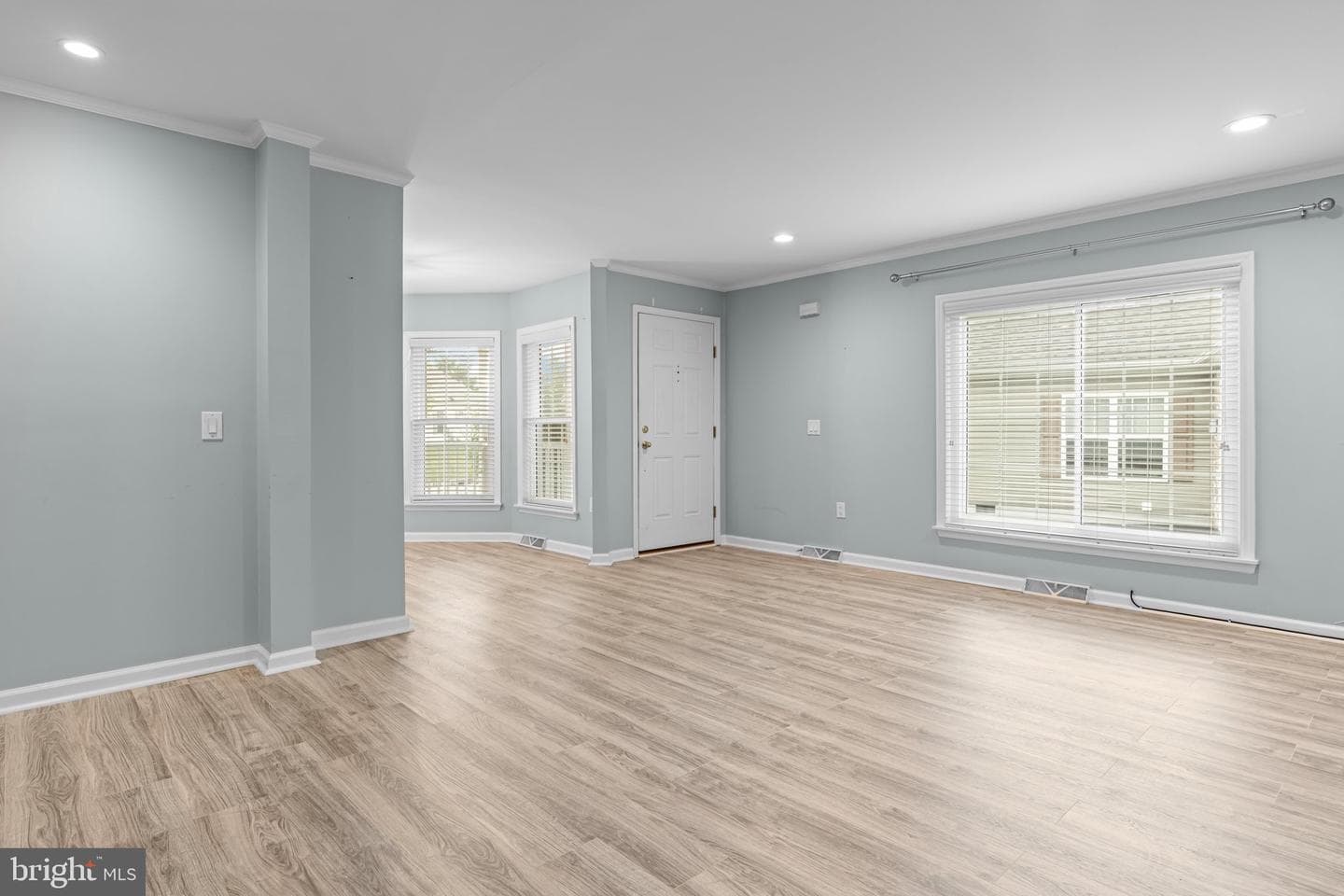 620 Eucalyptus Way photo 7