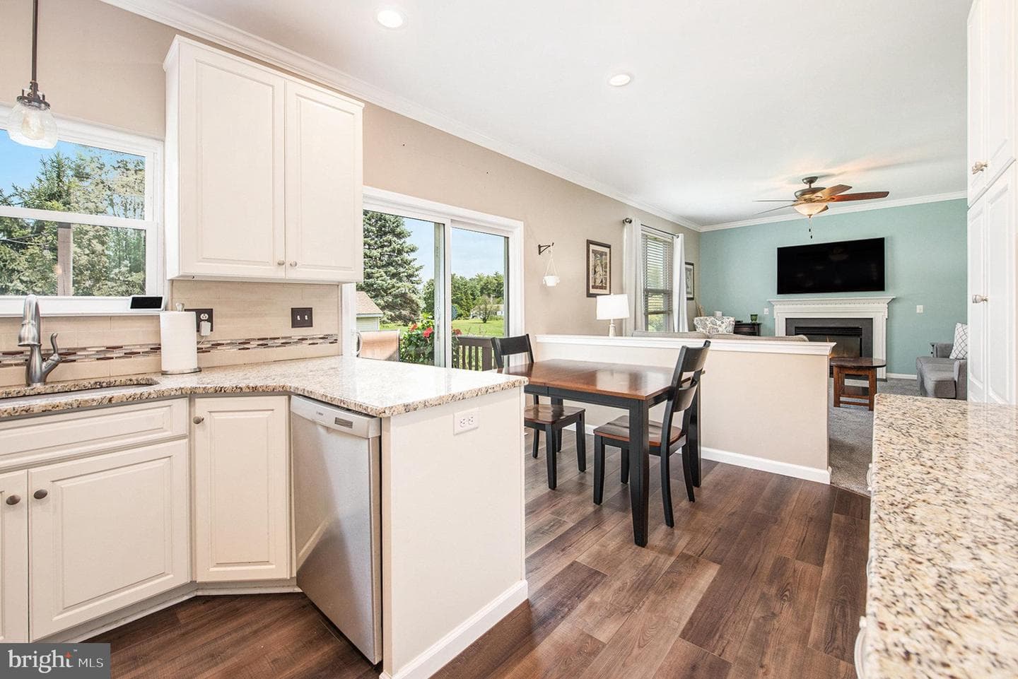 3807 Vincent Drive photo 18