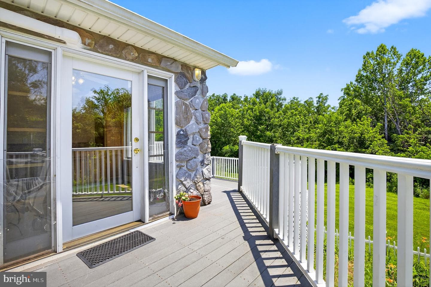 575 Fretz Road photo 32