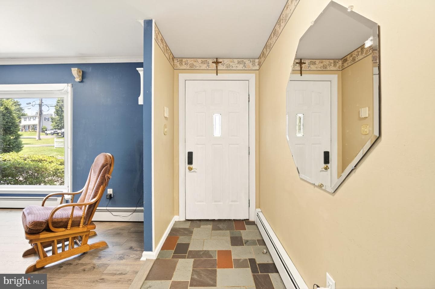 575 Fretz Road photo 4