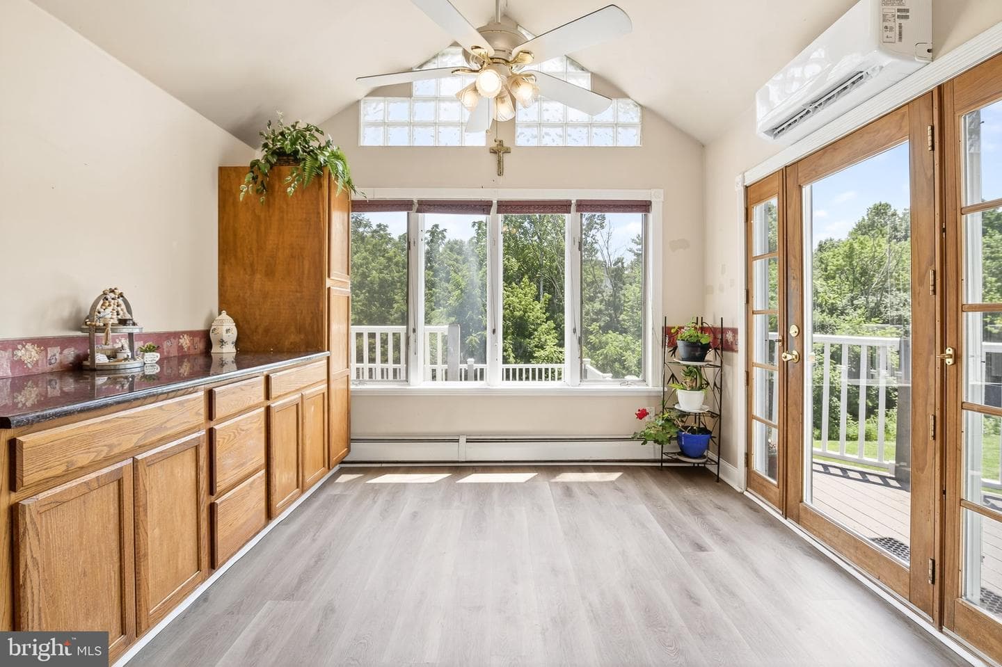 575 Fretz Road photo 9
