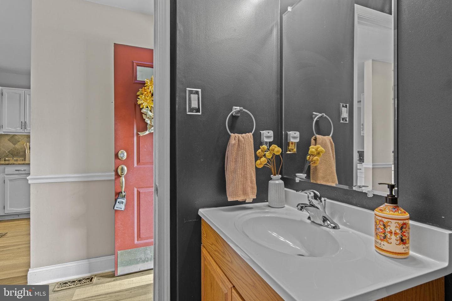 129 Juniper Court photo 12