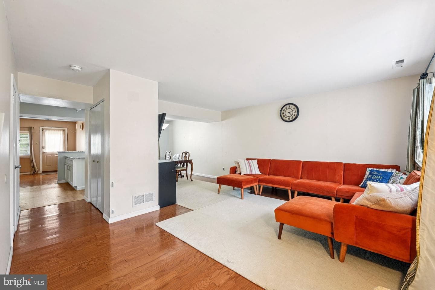 64 Greenwoods Drive photo 4
