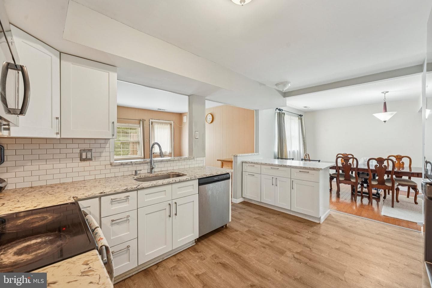 64 Greenwoods Drive photo 9