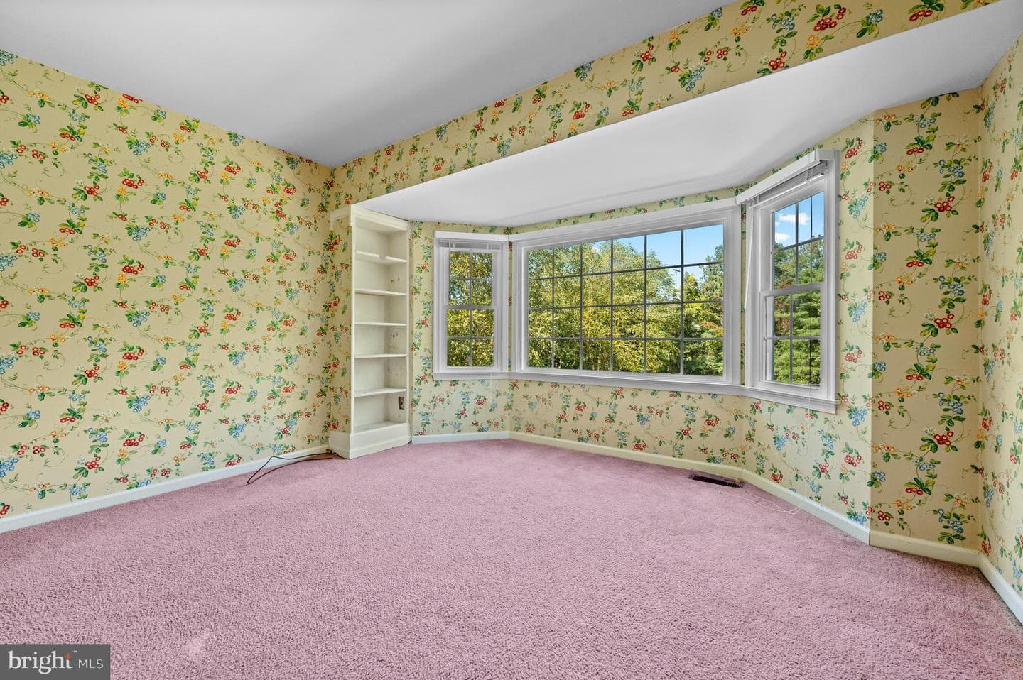 272 Mallard Drive E photo 27