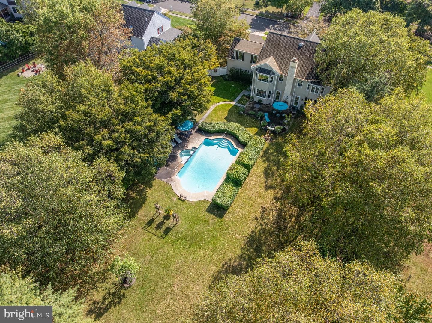 272 Mallard Drive E photo 42