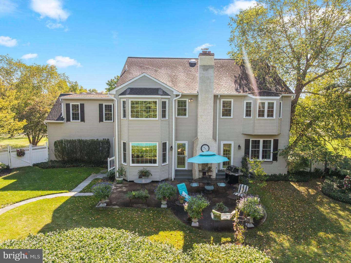 272 Mallard Drive E photo 46