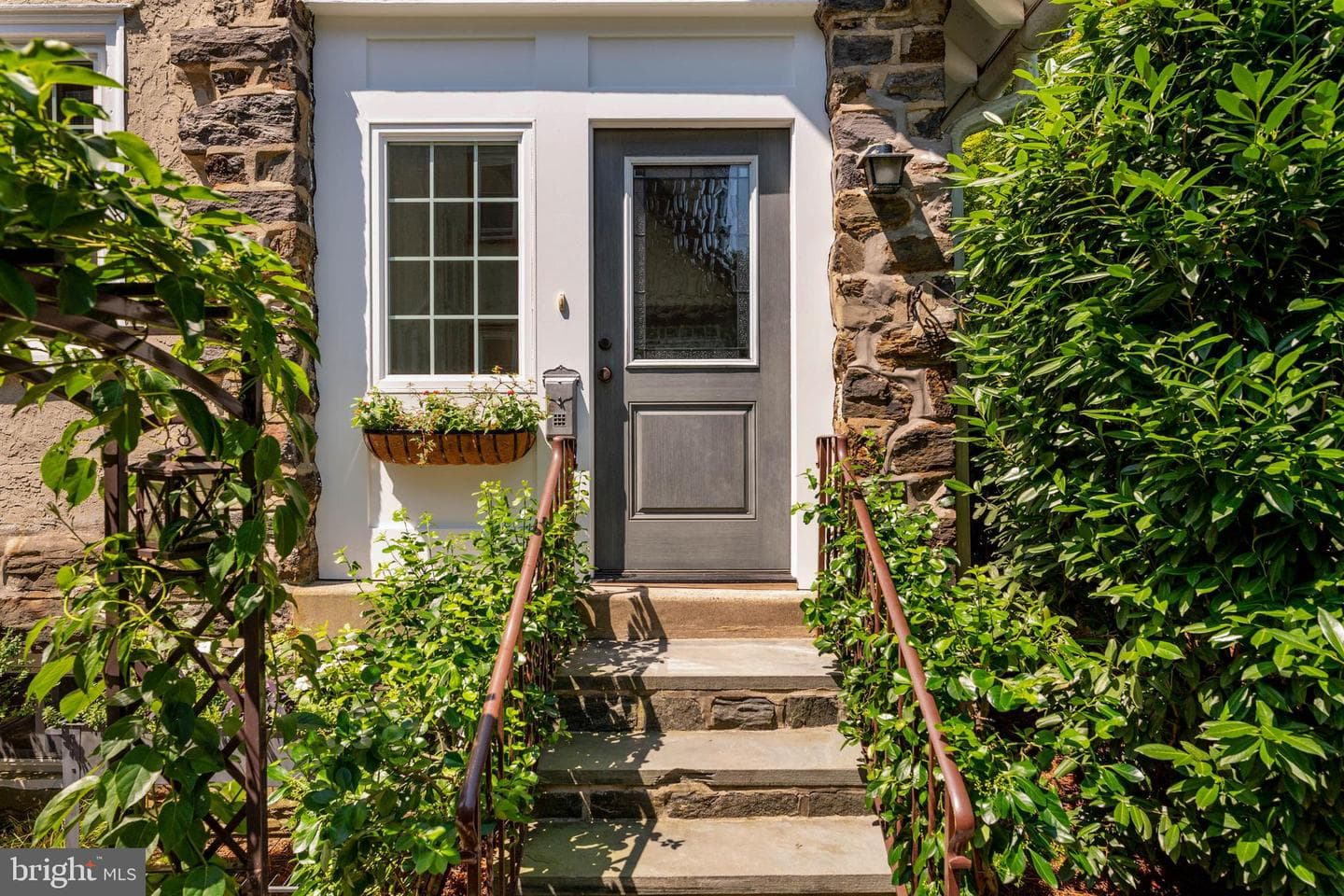 112 Kenilworth Road photo 2