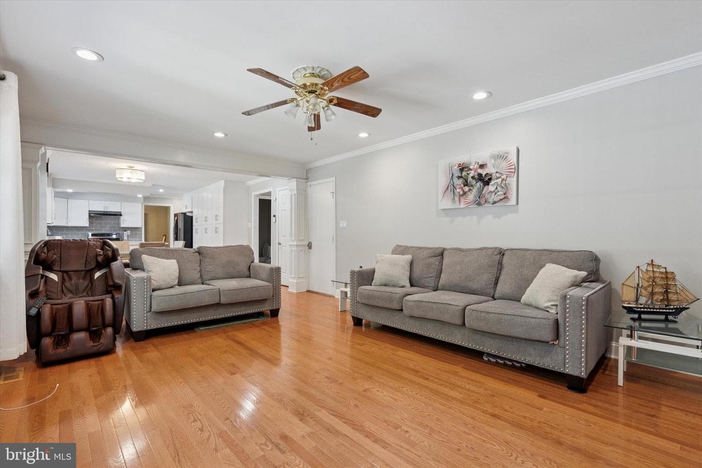 1604 Shamrock Place photo 4