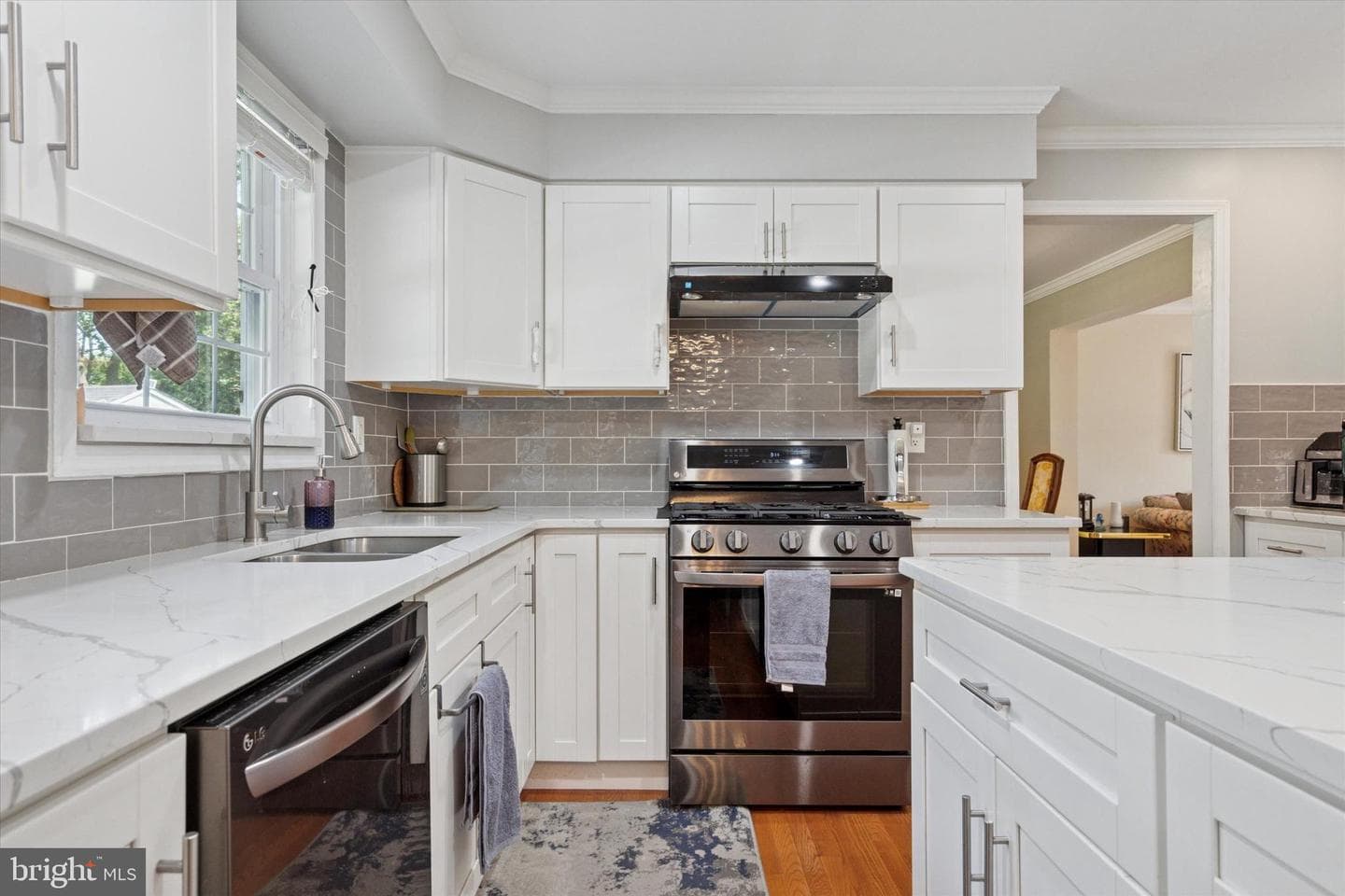 1604 Shamrock Place photo 8