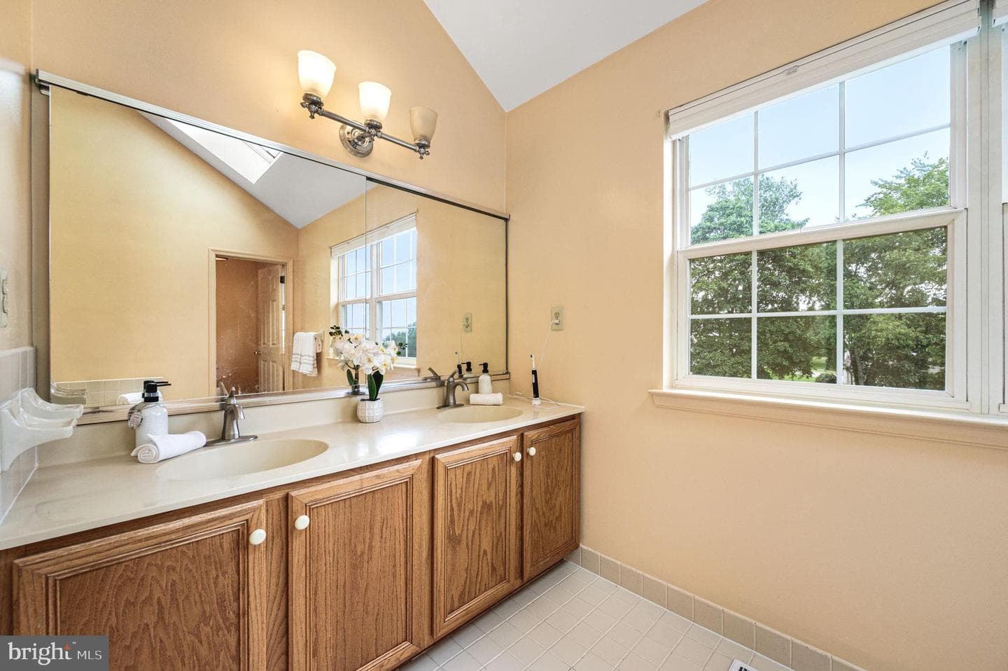 8021 Fair View Lane photo 28