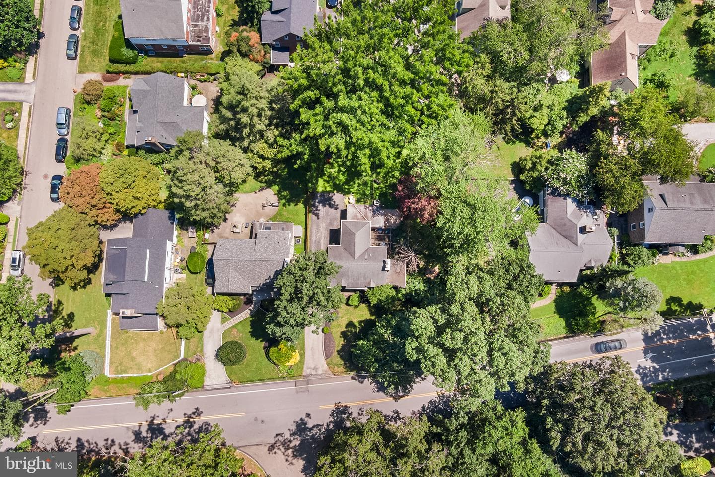 533 E Wynnewood Road photo 36