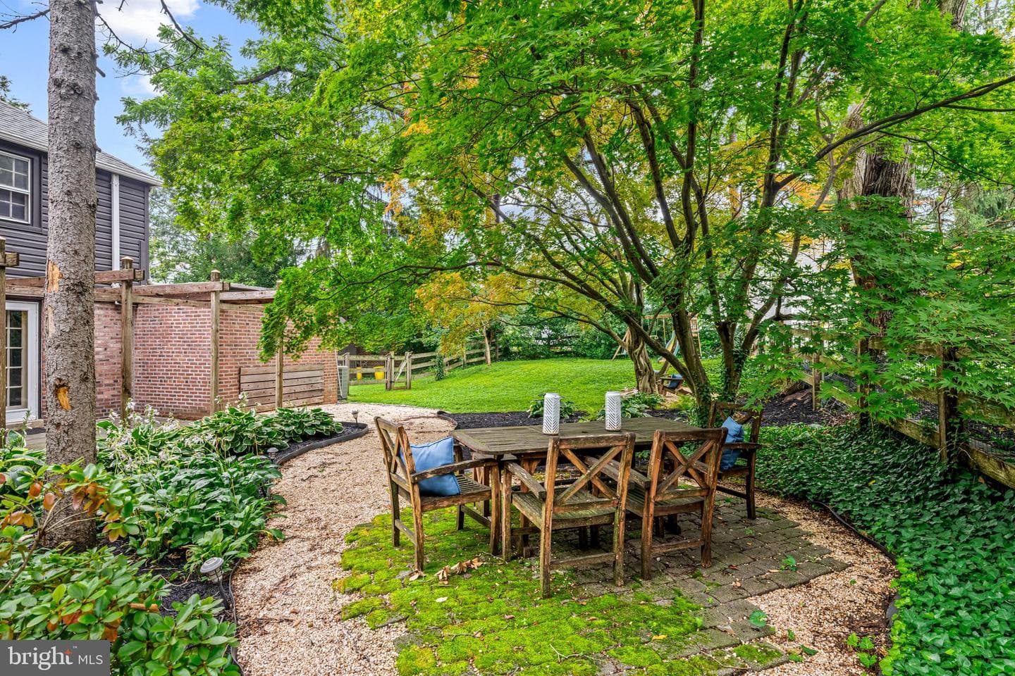 533 E Wynnewood Road photo 42