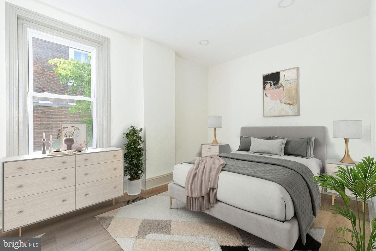 632 Chain Street photo 18