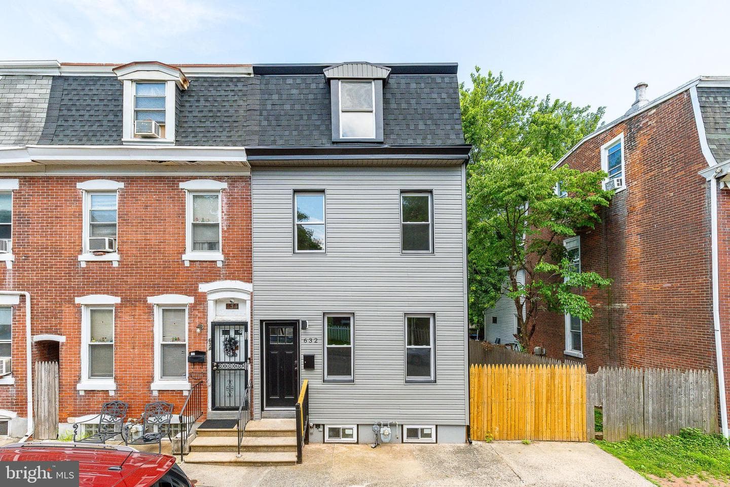 632 Chain Street photo 33
