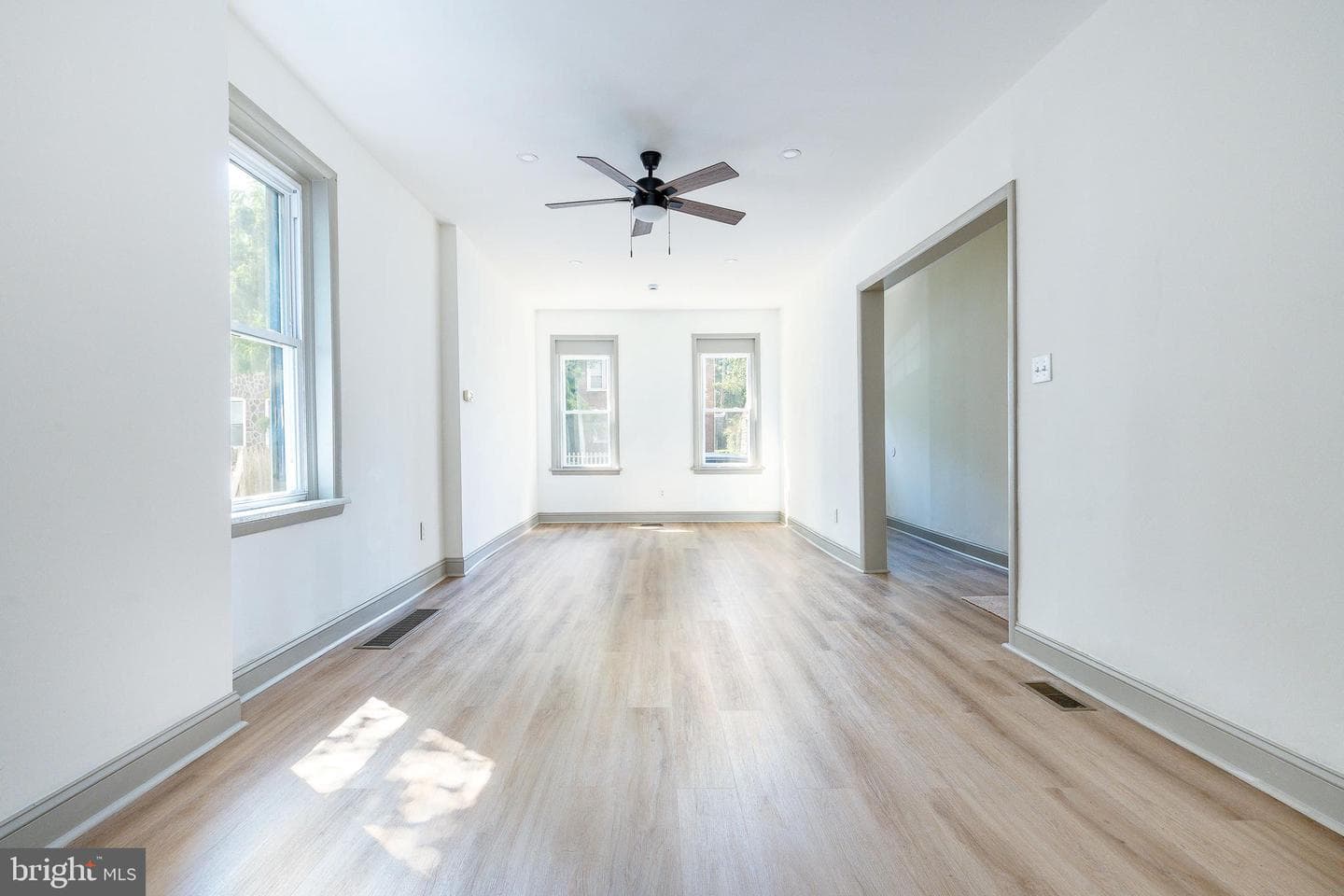 632 Chain Street photo 6