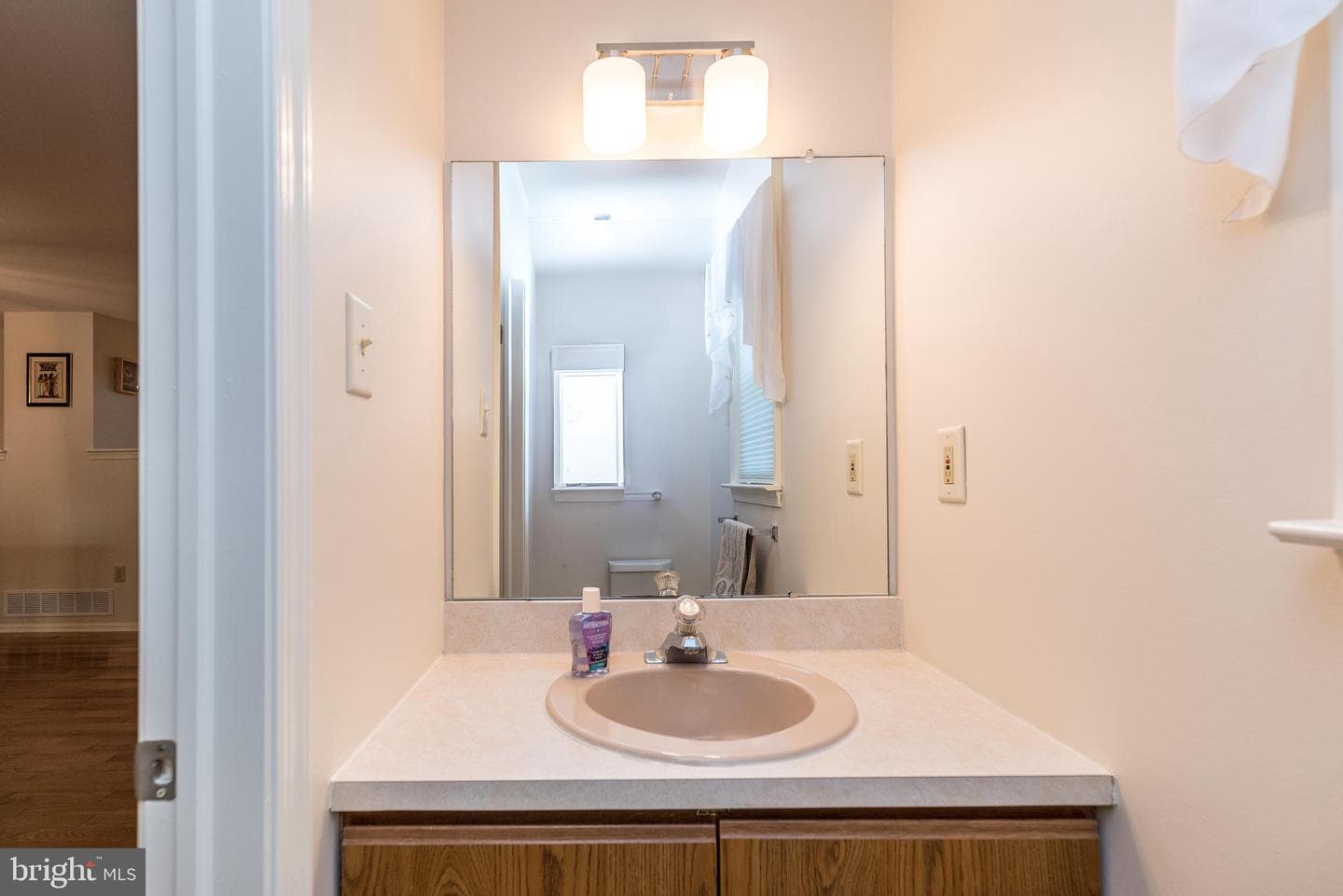 1706 Smedley Court photo 27