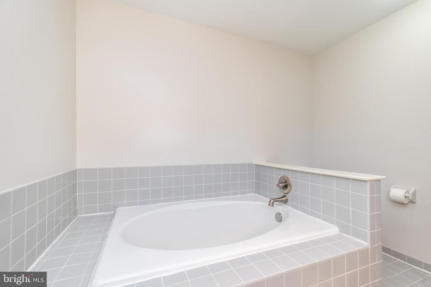 1706 Smedley Court photo 35