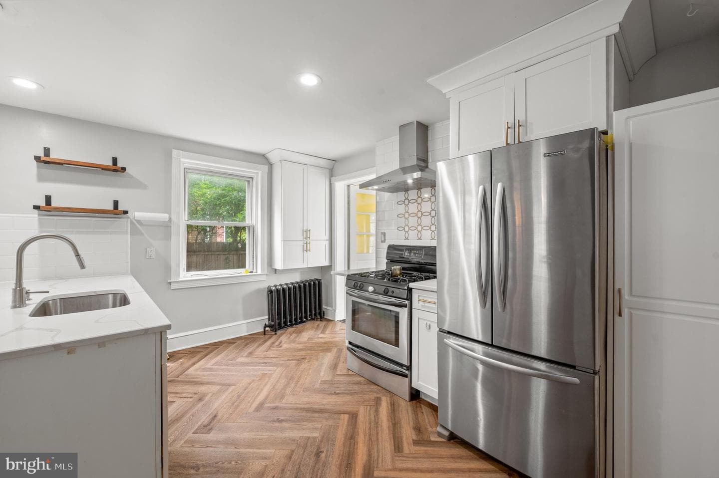135 Simpson Road photo 14