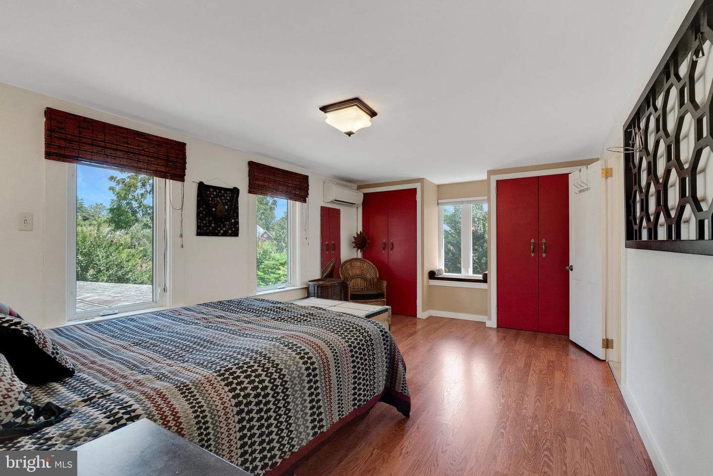 750 Annes Court photo 24