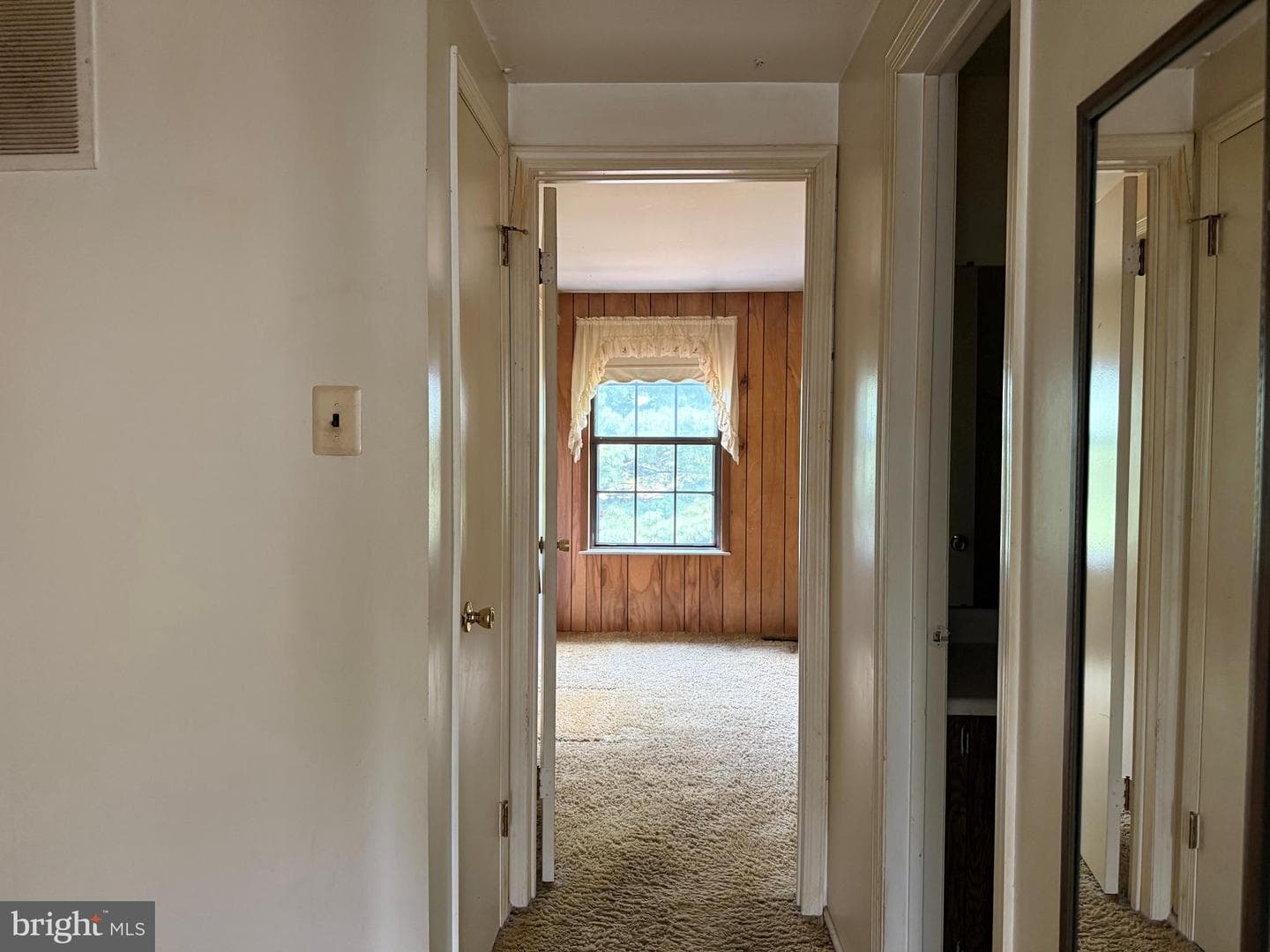 402 Hopkins Court photo 15