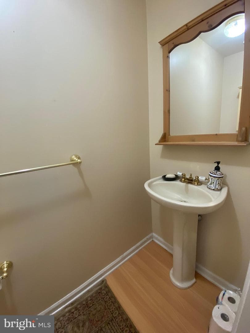 2553 Romig Road photo 12