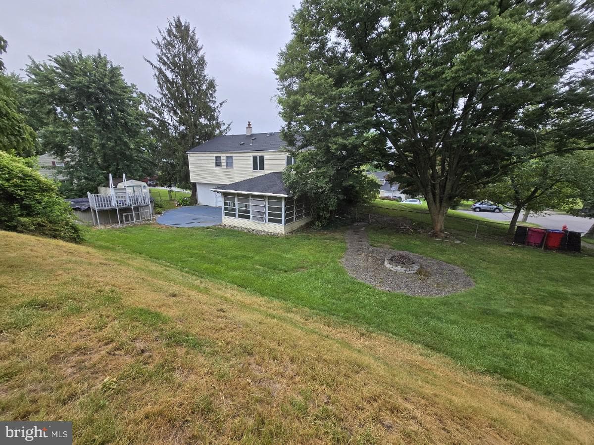 520 Deerfield Drive photo 11